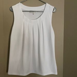 Ladies Jones Studio dress tank top - great for layering! Lining in front. Size L